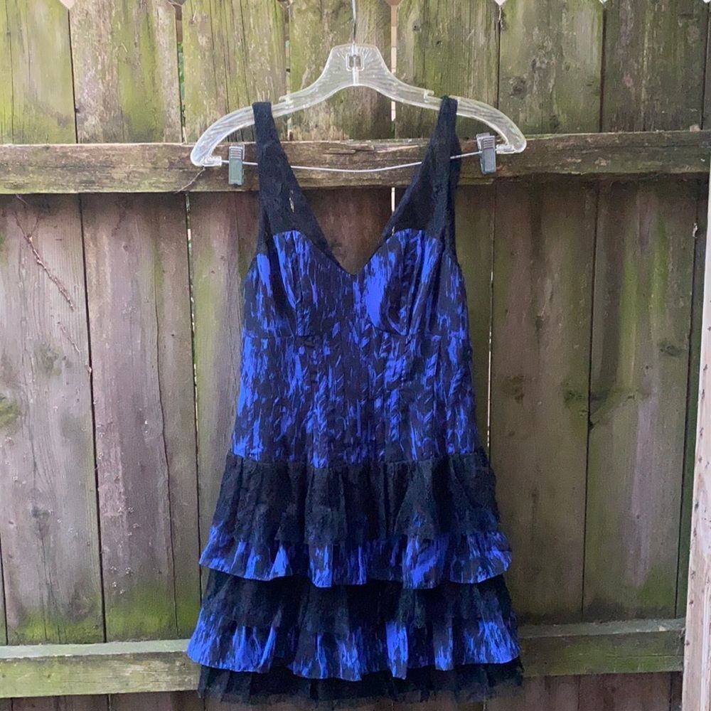 Guess Ruffle dress sz. 3